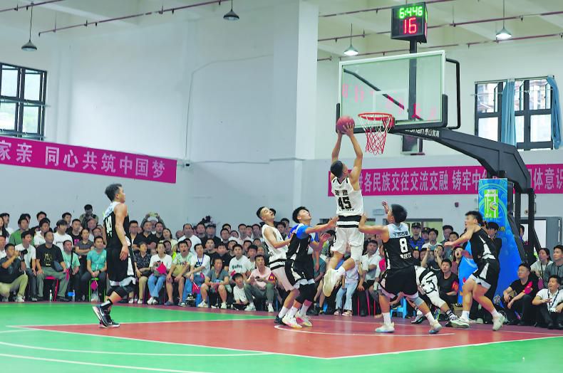 現金網：你知道嗎？“村BA”冠軍隊來自喒的新疆！